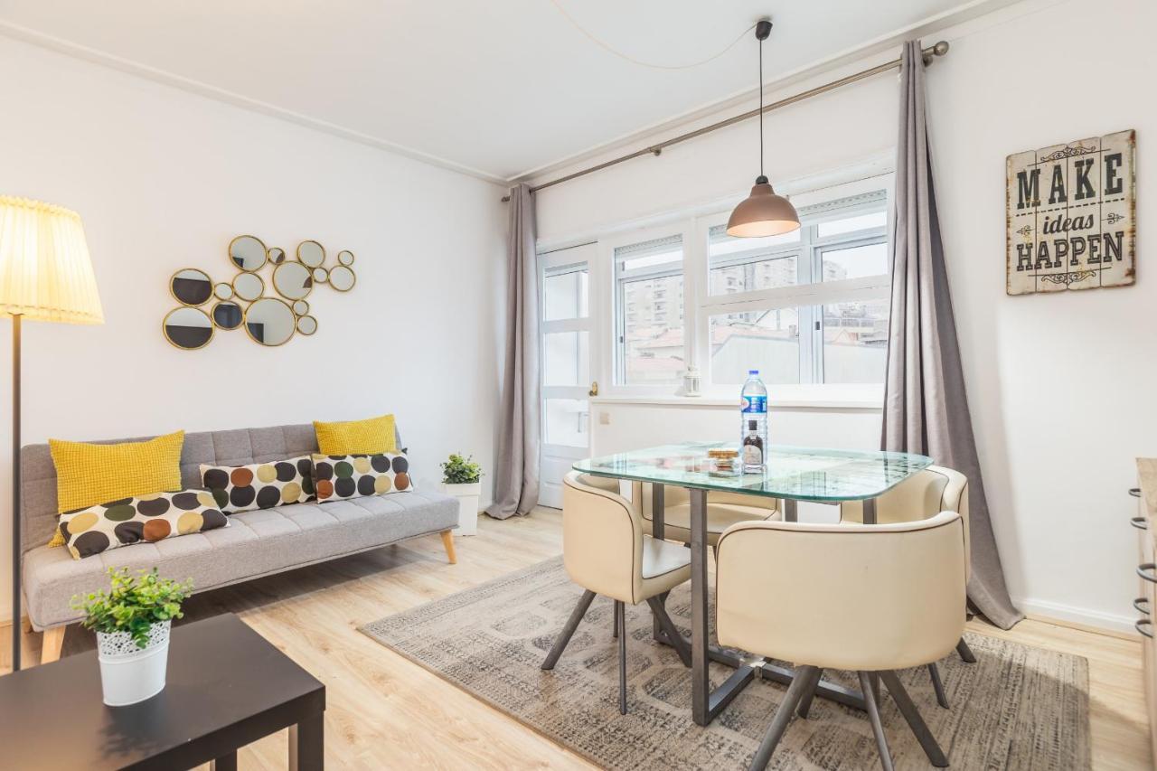Nice Apartment With Veranda In Gaia - 3D 빌라노바데가이아 외부 사진